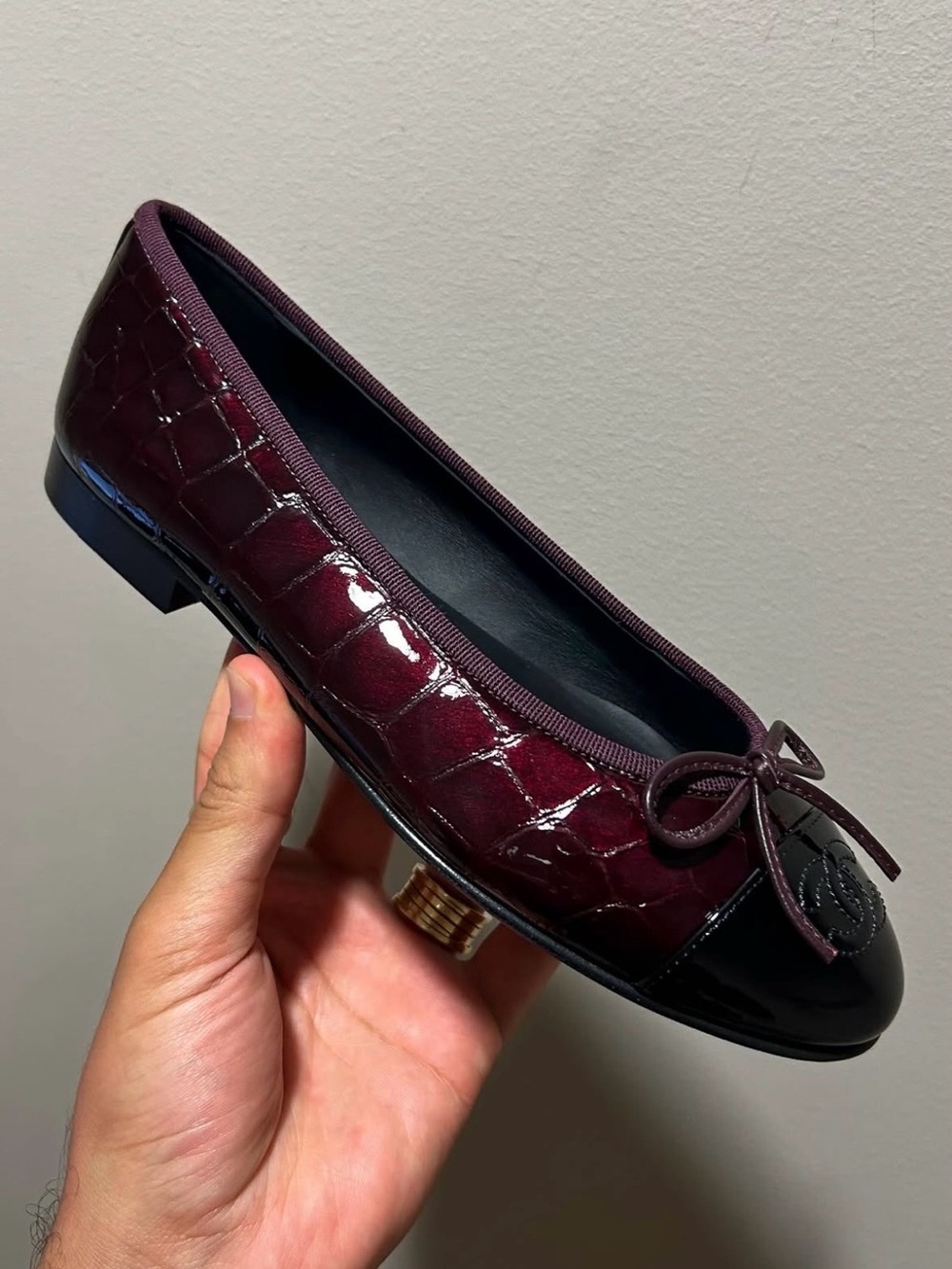 Chanel Croc Embossed Burgundy Flats | Size 39